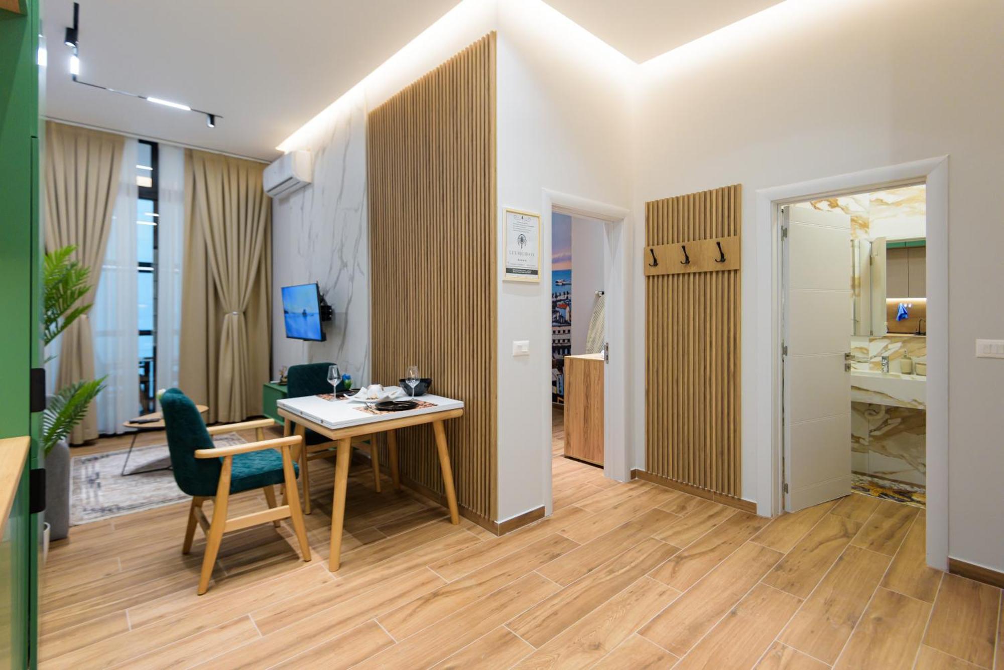 Lux Holidays دراس المظهر الخارجي الصورة